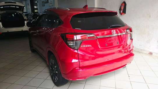 Honda vezel,wine red,2019 fully loaded image 10