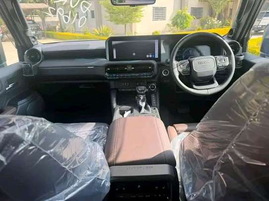 Toyota landcruiser image 5