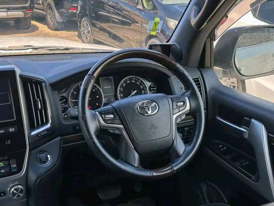 Toyota land Cruiser V8 ZX 2019 WALD image 10