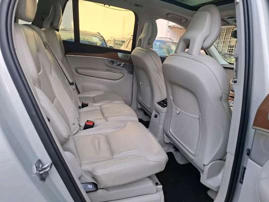 VOLVO XC90 T8 2019MODEL SUNROOF PETROL image 3