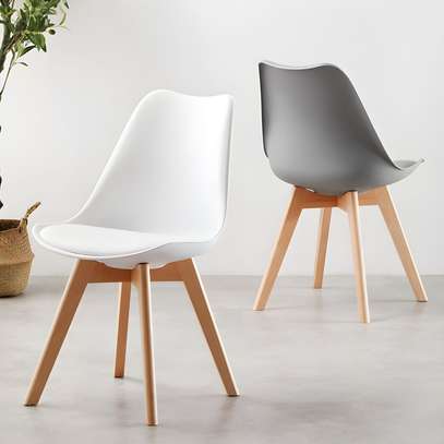 Indoor Plastic Side Chair for Dining Room image 4