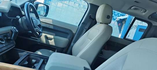 Land Rover Defender 110 Gold 2020 image 7