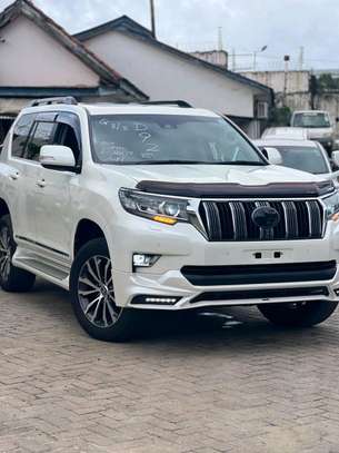 TOYOTA LANDCRUISER PRADO TX.L 2019MODEL SUNROOF DIESEL image 13