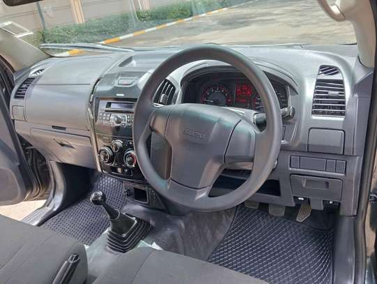 Isuzu Dmax image 3
