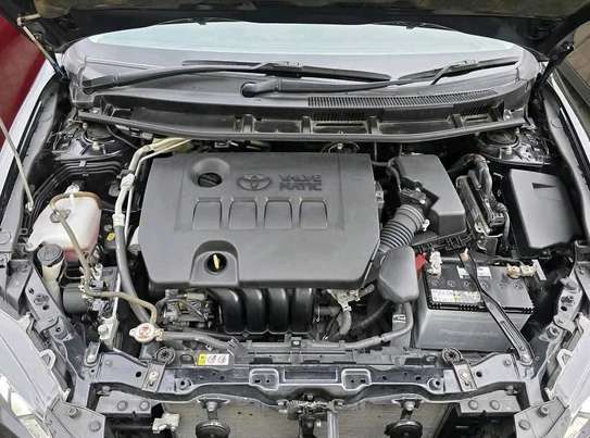 Toyota Allion image 10