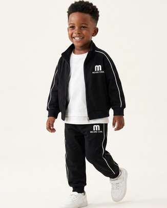 Wark kids tracksuits image 3