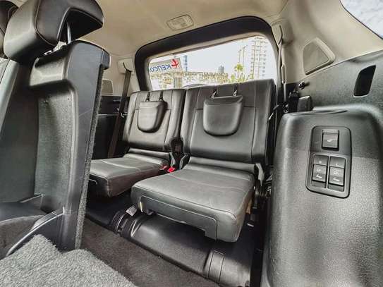 Toyota land cruiser KAKADU Grey 2019 image 13