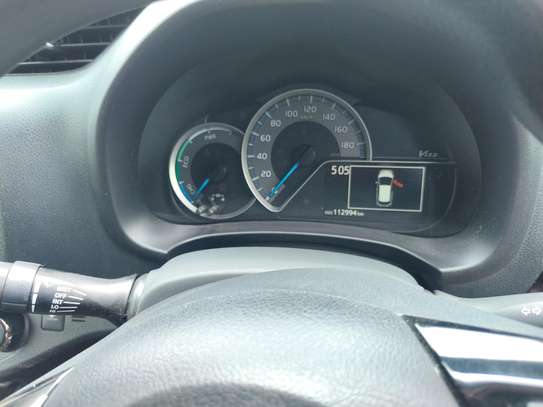 Toyota Vitz hybrid Jewela maroon 2018 image 6