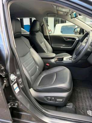 Toyota rav4 2020 image 4