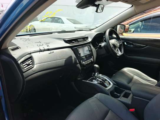 Nissan X-Trail 7seater image 11