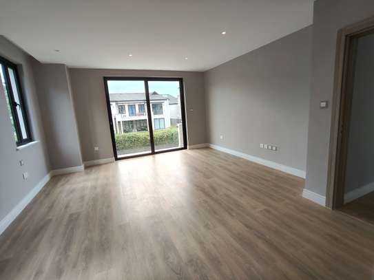 4 Bed Villa with En Suite at Runda image 5