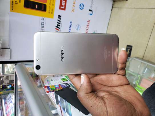 Oppo A57 image 2
