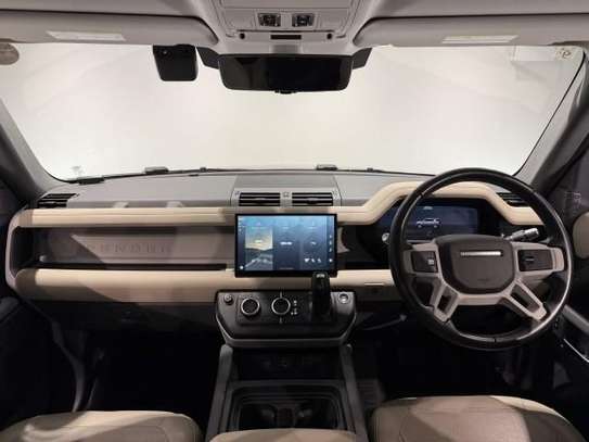 2021 LAND ROVER DEFENDER 110S D300 image 2
