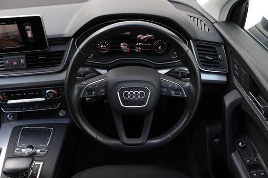 AUDI Q5 image 8