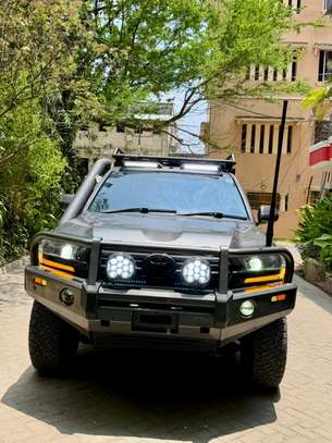 Toyota land Cruiser Sahara SUV 2018 4x4 image 11
