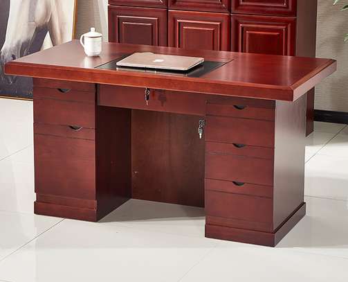 Office Desks: 1.2M Executive Mahogany Office Desk In Keumbu image 8