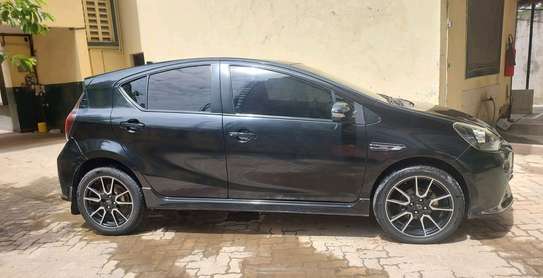 toyota aqua sports used image 4