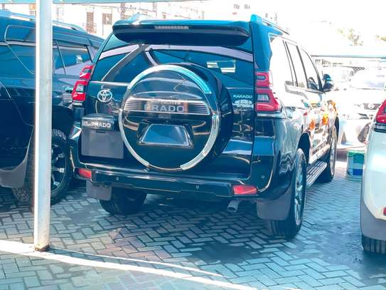 TOYOTA LANDCRUISER PRADO KAKADU 2019MODEL SUNROOF DIESEL image 2