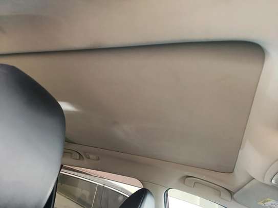 Nissan X-Trail Red Sunroof hybrid 2018 image 6