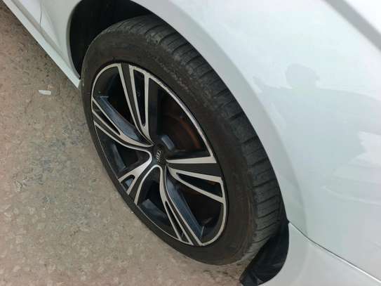 Audi A6 sunroof image 7