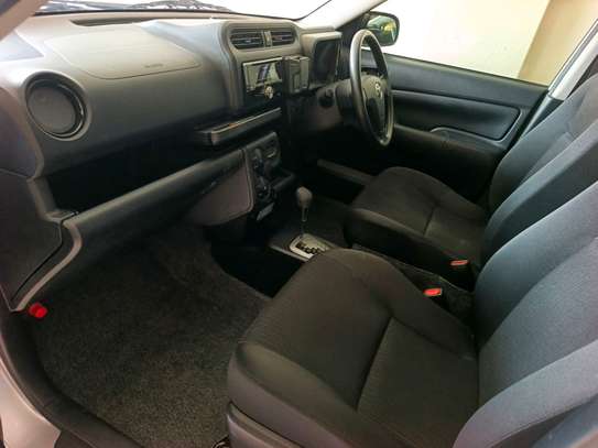 Toyota succeed TXG hybrid image 7