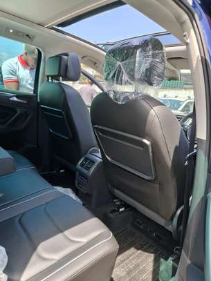 Volkswagen Tiguan Diesel engine 2020 Sunroof image 8