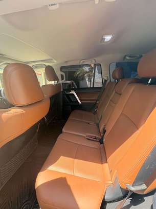 Toyota land cruiser prado TX-L image 4