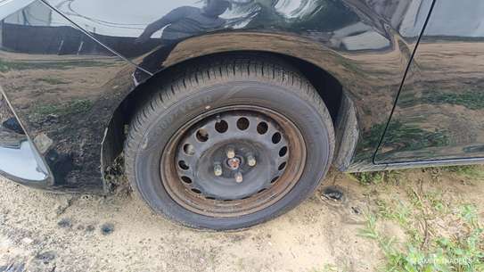 Toyota Corolla Axio Black 2018 2wd image 6