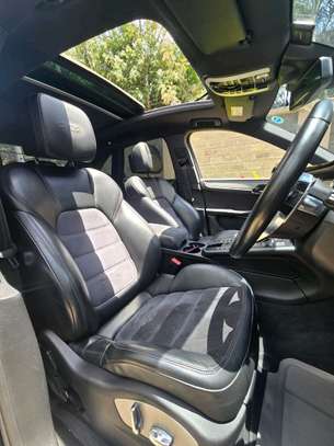 2018 porche macan GTS image 10