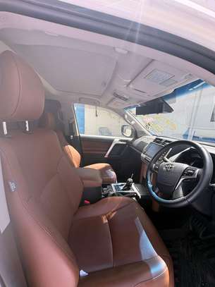 Toyota land cruiser prado TX-L image 5