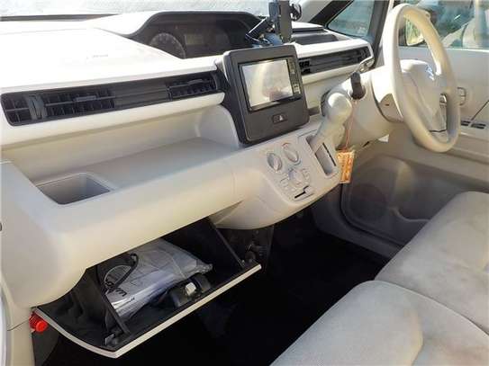 2019 SUZUKI WAGON R 5D image 11