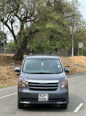 Toyota Noah KCP image 7