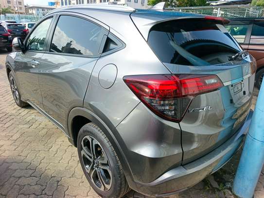 Honda vezel grey image 7