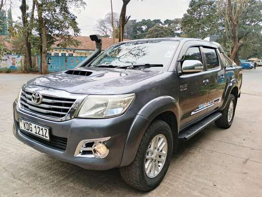 TOYOTA HILUX DOUBLE CAB AUTOMATIC.. image 3