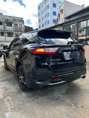 Toyota harrier metallic black image 3