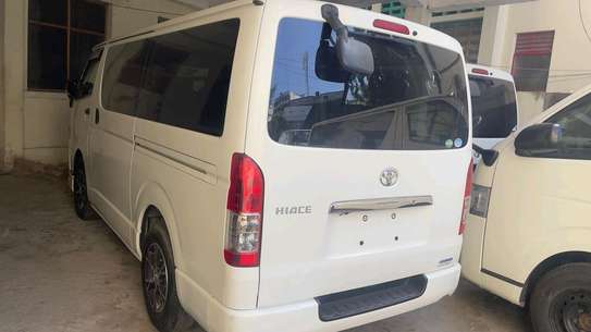 TOYOTA HIACE 7L 2019MODEL AUTO DIESEL image 8