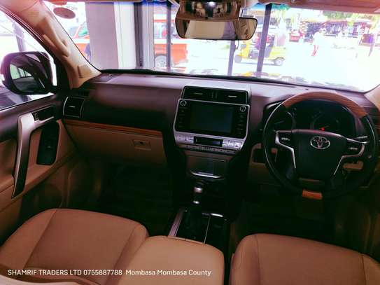Toyota Land cruiser Prado Tx 2018 petrol image 6