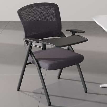 Mesh Ergonomic Fold Chair image 3