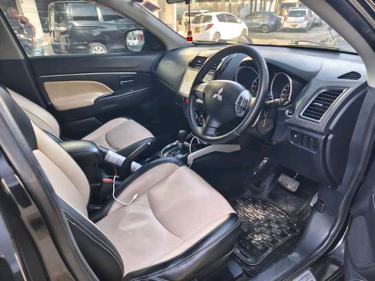 Mitsubishi RVR image 5
