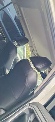 Toyota Rav4 White 2019 2WD image 8