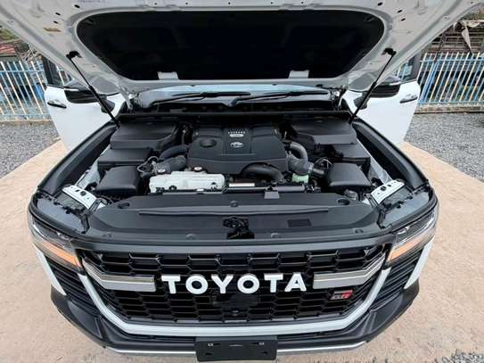2023 Toyota LandCruiser GR SPORT image 13