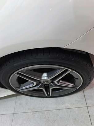 Mercedes Benz C200 2019 image 3