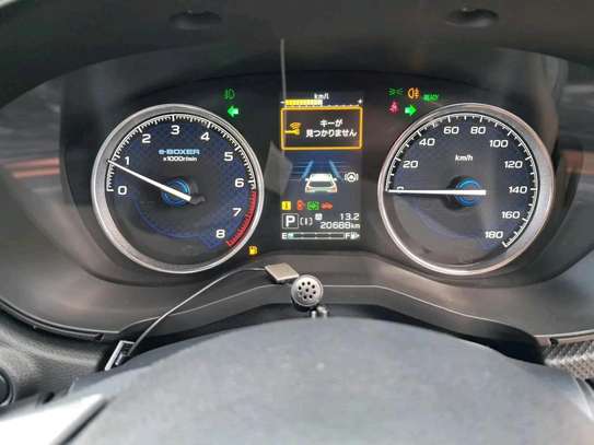 Subaru Forester E-boxer blue 26000km 2018 image 5