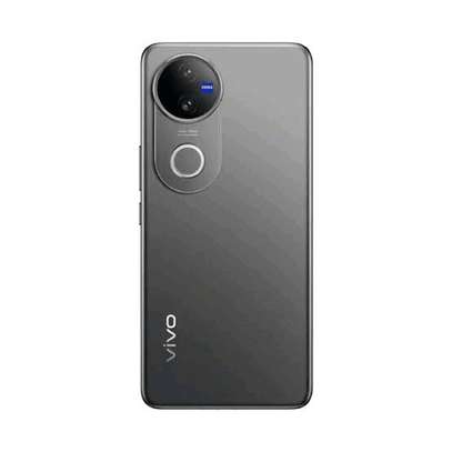 Vivo V50 image 3