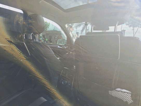 MERCEDES BENZ GLS 350d 2018 image 11