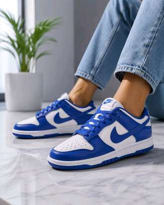 Sport shoes image 8