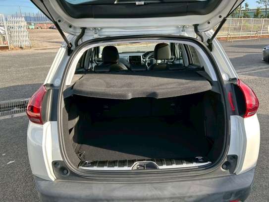 PEUGEOT 2008,2018 MODEL image 11