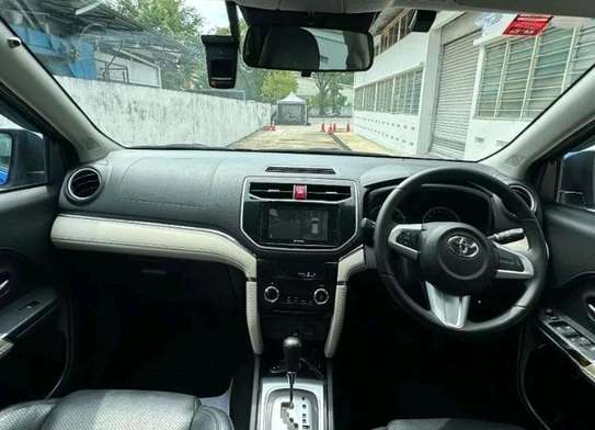 Toyota Rush blue color 2018 model fully loaded image 5