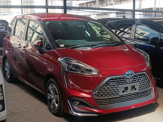 Toyota Sienta hybrid Redwine 2019 image 3