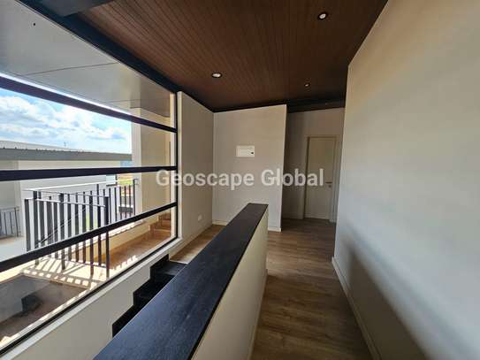 4 Bed Townhouse with En Suite in Runda image 12